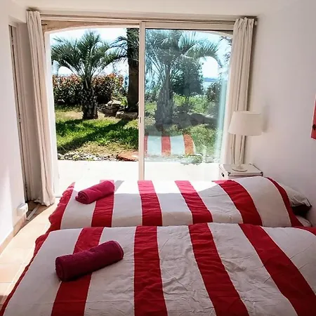 Confortable En Bord De Avec Piscine Villa Bandol